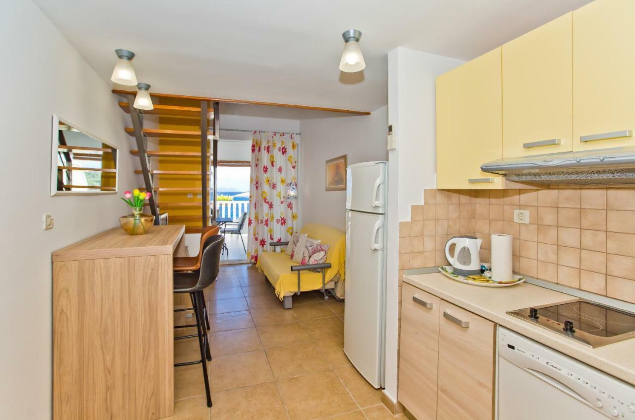 Luxury Bellavista Amazing Sea Holidays With Private Beach & Parking มิลนา ภายนอก รูปภาพ